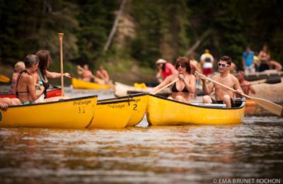 Activités de canot & kayak en groupe sur la Rivière-Rouge